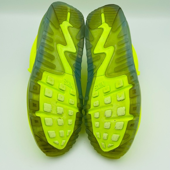 Men’s Nike Air Max 90 ID Hyperfuse Athletic Shoe 9 main image 8